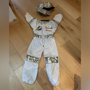 4/5t astronaut costume